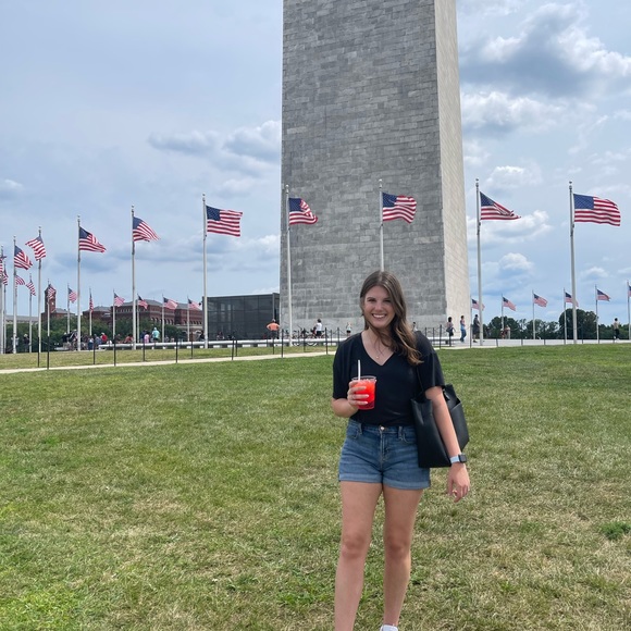 Meet your Posher, Leighton - Picture 2 of 3